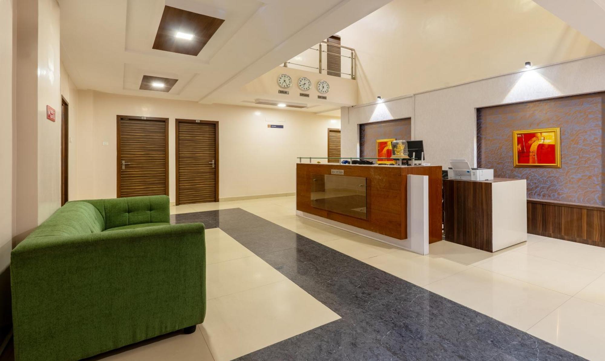 Treebo Eco Stay T Nagar Madrás Exterior foto
